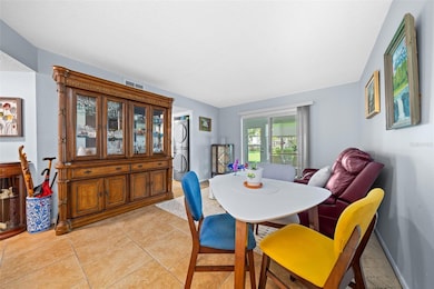 Living / Dining Area