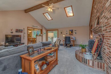 19 Sutton Place, Londonderry, NH 03053 - photo 4