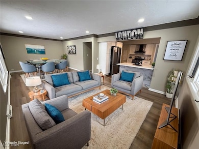 13008 Willard Ave, Cleveland, OH 44125 - photo 3