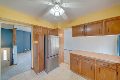 1433 N 8th Ave E, Newton, IA 50208 - photo 6