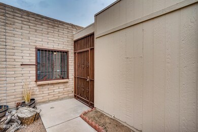 07 Exterior Front Entry