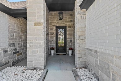 1337 Crown Valley Dr, Weatherford, TX 76087 - photo 4