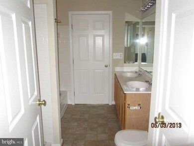 15628 Three Otters Place, Manassas, VA 20112 - photo 2
