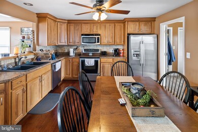 137 Barnetts Run Rd, Warfordsburg, PA 17267 - photo 4