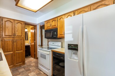 1239 Hillcrest Dr, Wayland, MI 49348 - photo 7