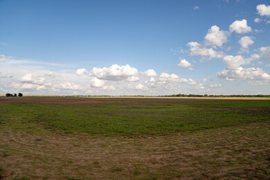 View of local wilderness with rural landscape