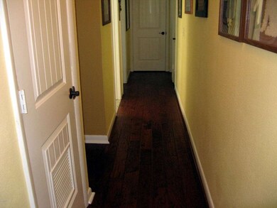 Hall to bedrooms