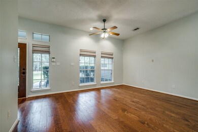 41 Timber Ln, Conroe, TX 77384 - photo 5