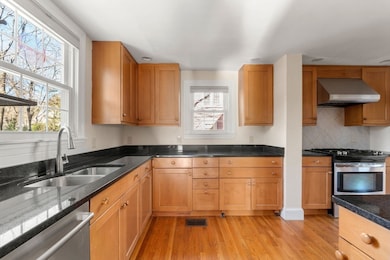 25 Allen Ave, Waban, MA 02468 - photo 5