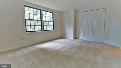 18700 Caledonia Ct unit F, Germantown, MD 20874 - photo 6
