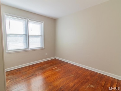 5601 Leverette Ave, Saint Louis, MO 63136 - photo 5