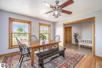 7868 E Longbranch Cir, Traverse City, MI 49684 - photo 6