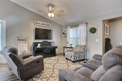 1721 N Wedgewood Ct, Mulvane, KS 67110 - photo 4