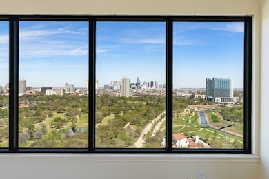 Stunning Downtown views.
