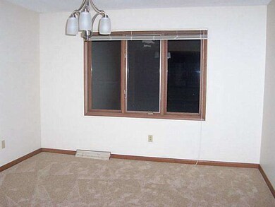 6063 Peppermill Dr, Sylvania, OH 43560 - photo 7