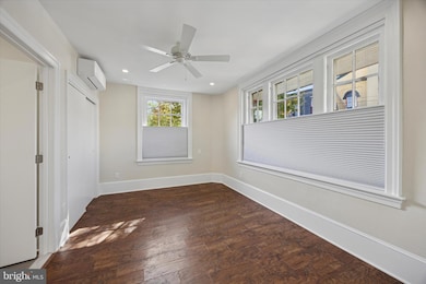 21 S Clinton St unit 1, Doylestown, PA 18901 - photo 4