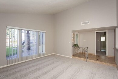 Living Rm & Entry