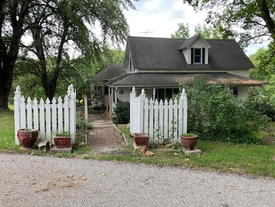 Home fronrt gate entry