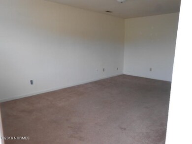 110 Stallion Dr, Jacksonville, NC 28540 - photo 2