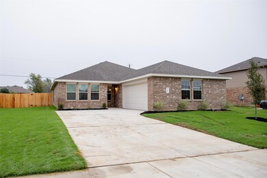 3302 Sonoma Trail, Ennis, TX 75119 - photo 2