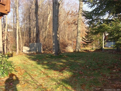 30 Thistle Down Ln, Naugatuck, CT 06770 - photo 3