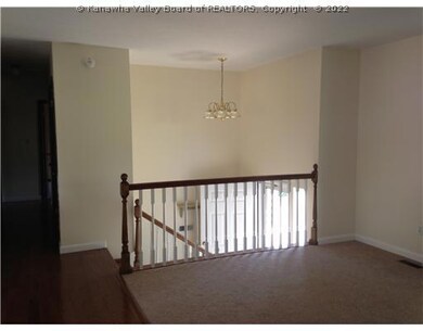 101 Timberlake Cir, Scott Depot, WV 25560 - photo 3