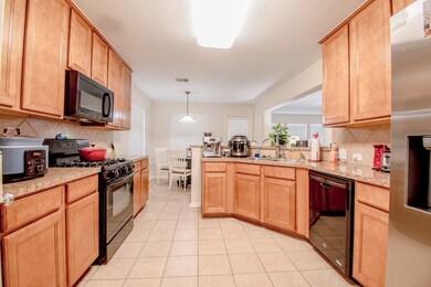 4717 Lake Rim Dr, Alvin, TX 77511 - photo 7