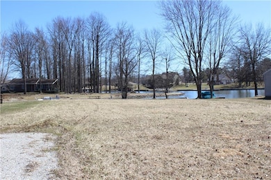 856 SE Dru Cove, Greensburg, IN 47240 - photo 4