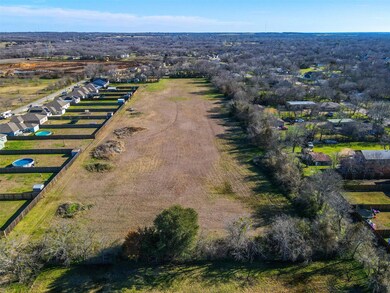 863 Cedar St, Cleburne, TX 76031 - photo 6