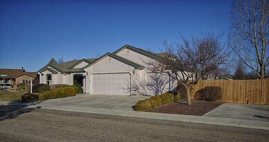 908 N Caracaras Place, Eagle, ID 83616 - photo 2