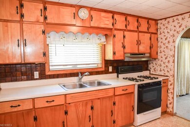 Great cabinet space in the eat-in kitchen!