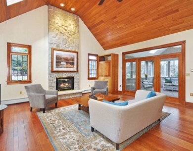 539 Strawberry Hill Rd, Concord, MA 01742 - photo 4