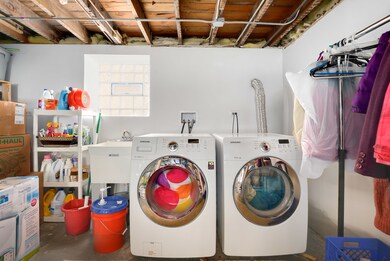 5048 W Oakdale Ave, Chicago, IL 60641 - photo 6