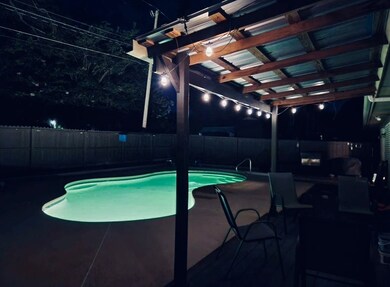 113 Poplar St, Fitzgerald, GA 31750 - photo 2