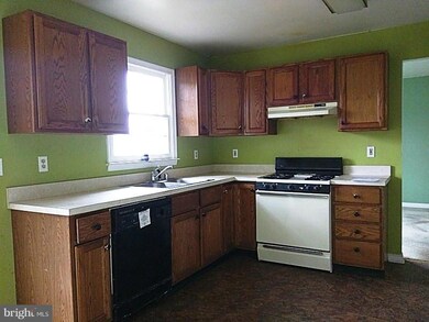 3401 Mayfield Ave, Baltimore, MD 21213 - photo 6