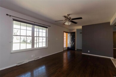 210 Pell St, Farmington, MO 63640 - photo 5