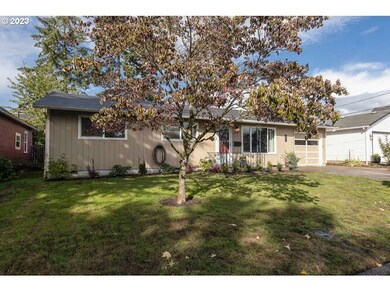 111 W 4th St, Newberg, OR 97132 - photo 2