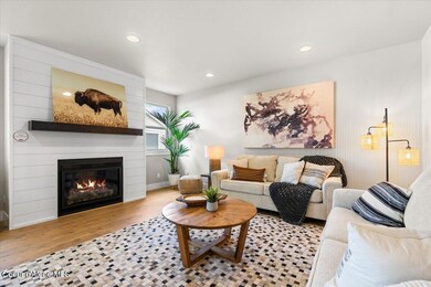07-Living Room