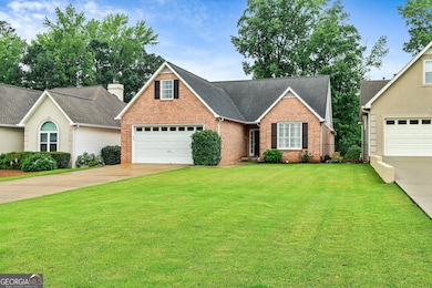 425 Fairway Ct, Newnan, GA 30265 - photo 2