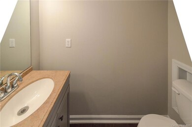 2104 Ballingarry Dr unit 132, Statesville, NC 28625 - photo 5