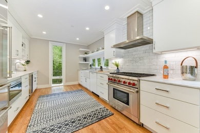 44 Mount Vernon St unit 44, Cambridge, MA 02140 - photo 6