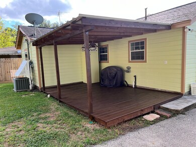 4818 Cetti St, Houston, TX 77009 - photo 5