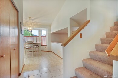 712 Grinnell Ave SW, Orting, WA 98360 - photo 2