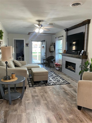 514 Center St, Bismarck, MO 63624 - photo 5