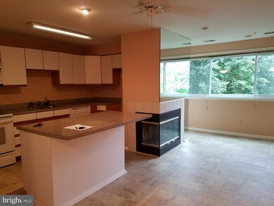 6901 Jones View Dr unit 2B, Baltimore, MD 21209 - photo 5