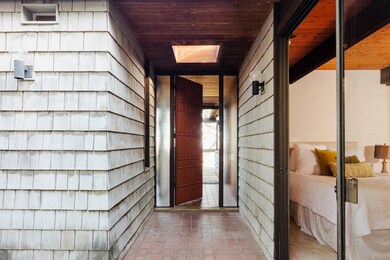 1777 Las Tunas Rd-7