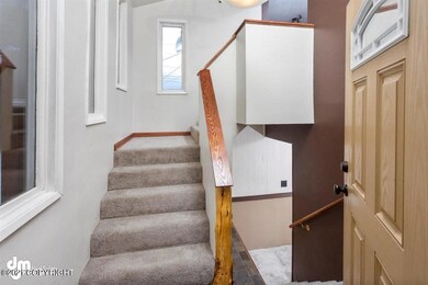 28-Front Entry_DMD_7944