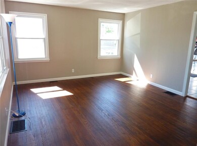 639 Byland Dr, Beech Grove, IN 46107 - photo 3