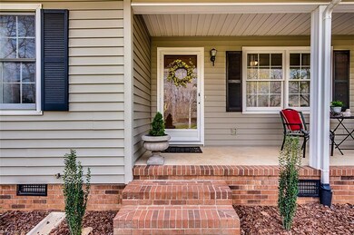 902 Rockcliff Terrace, Asheboro, NC 27205 - photo 2