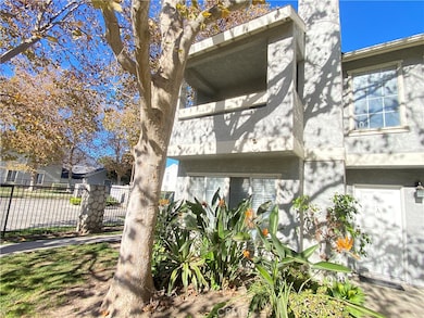 156 W Walnut Ave unit A, Rialto, CA 92376 - photo 2